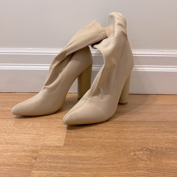 Cape Robbin boots - Picture 2 of 2